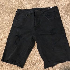 American Eagle ripped jorts